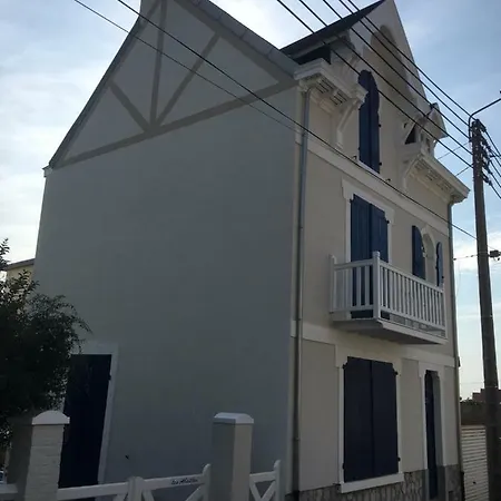 Les Abeilles - Wimereusienne Nyaraló